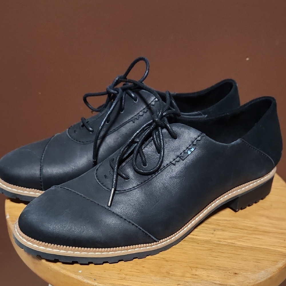 Toms Black Women's Oxford Flats